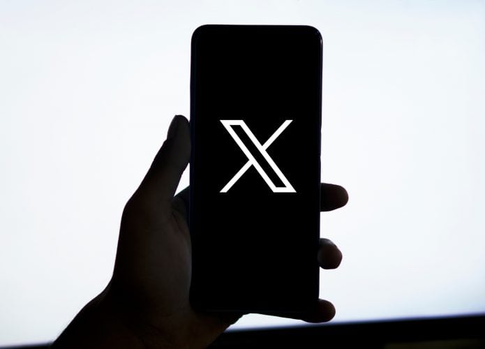 x-695x500