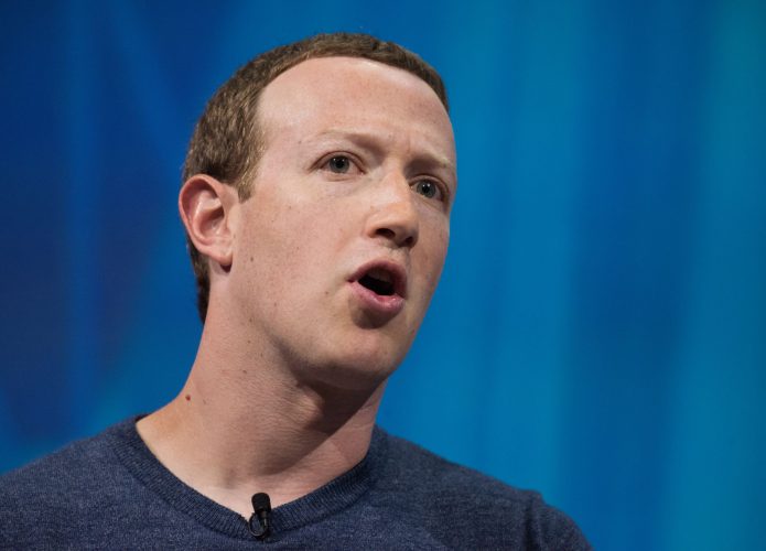 Mark Zuckerberg falando