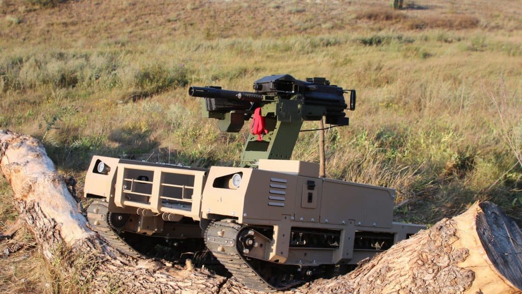 Torreta com lançador de granada colocada em drone que parece mini tanque de guerra