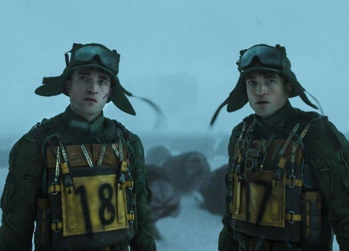Robert Pattinson no filme Mickey 17