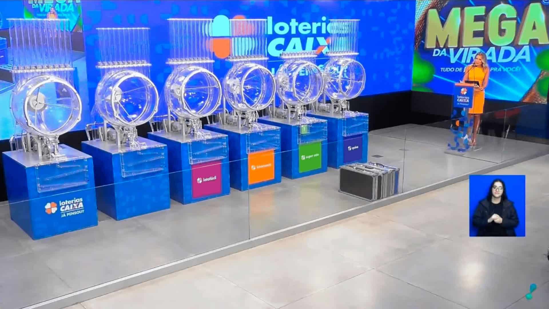 Foto de um sorteio da Mega da Virada