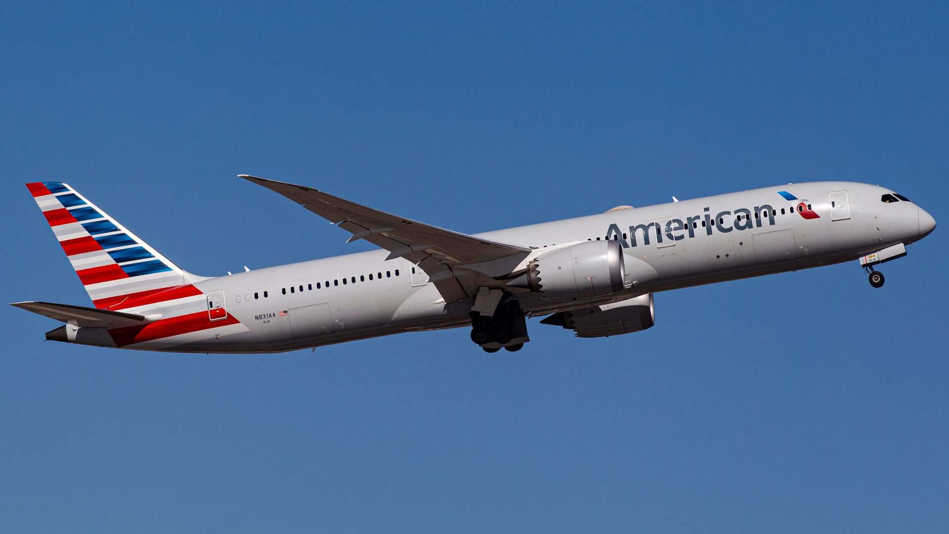 Boeing 787-9 Dreamliner da American Airlines no ar