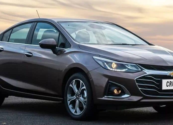 chevrolet-cruze-695x500