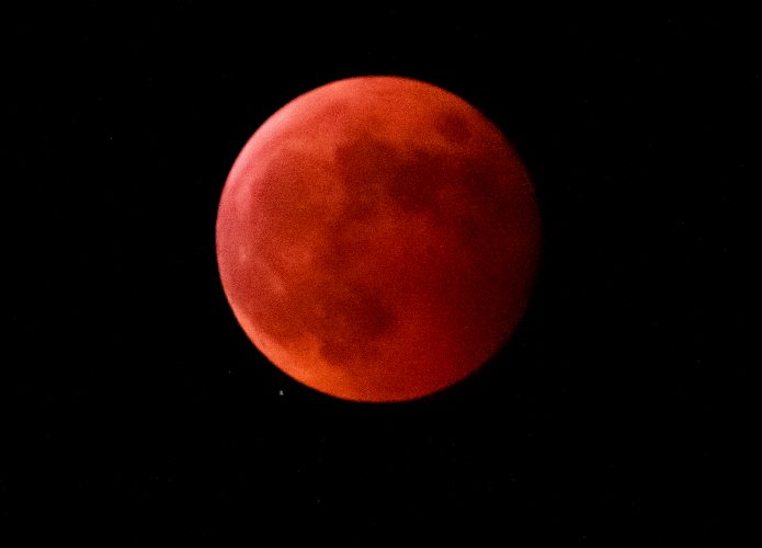 eclipse-lunar-total-695x500