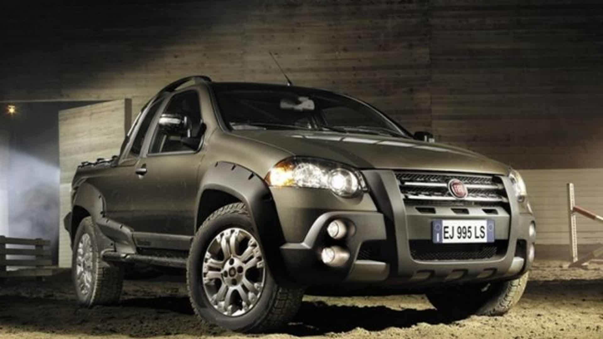 Fiat Strada 2012