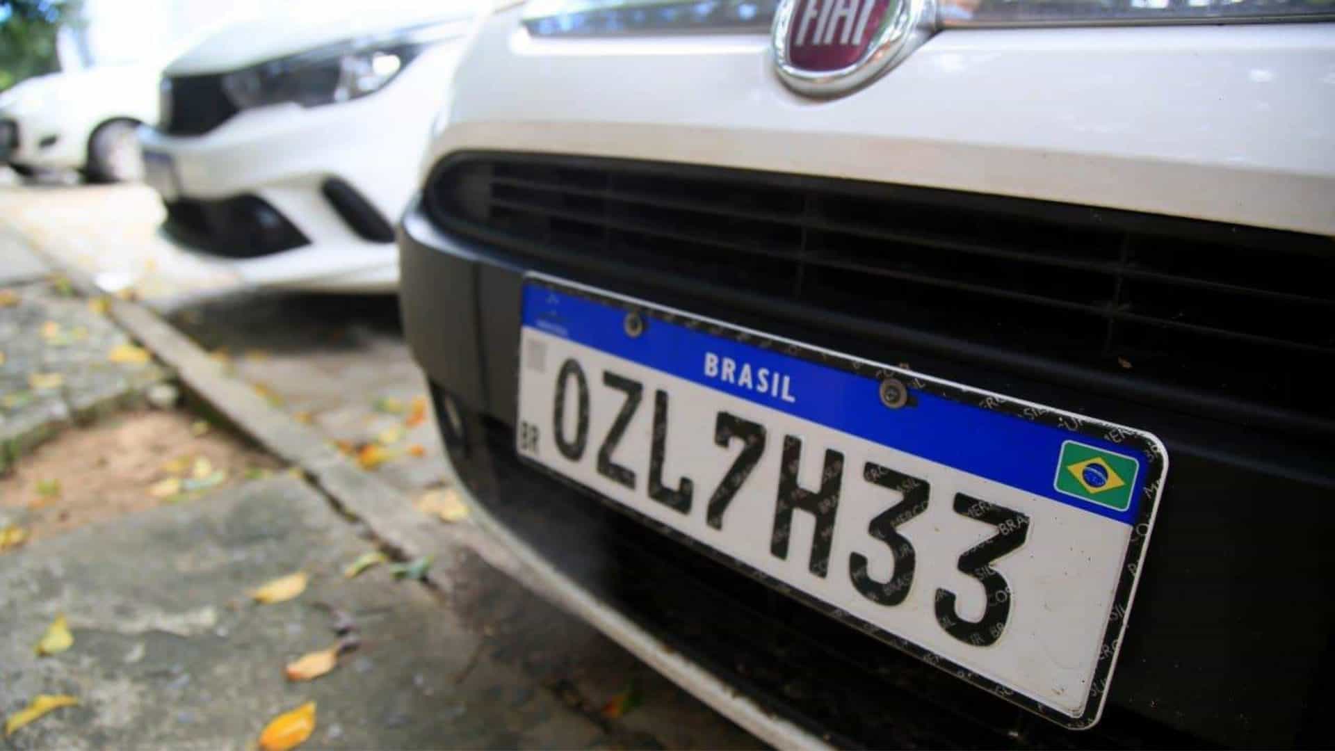 close da placa mercosul carro brasileiro