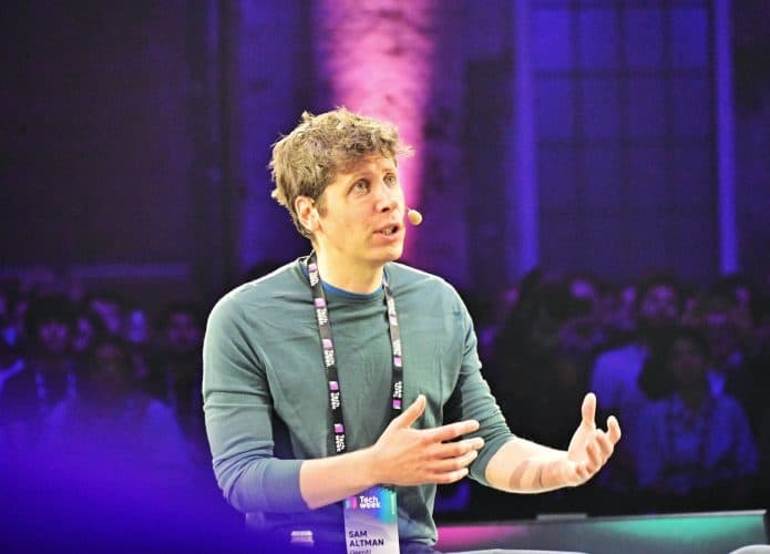 Sam Altman discursando