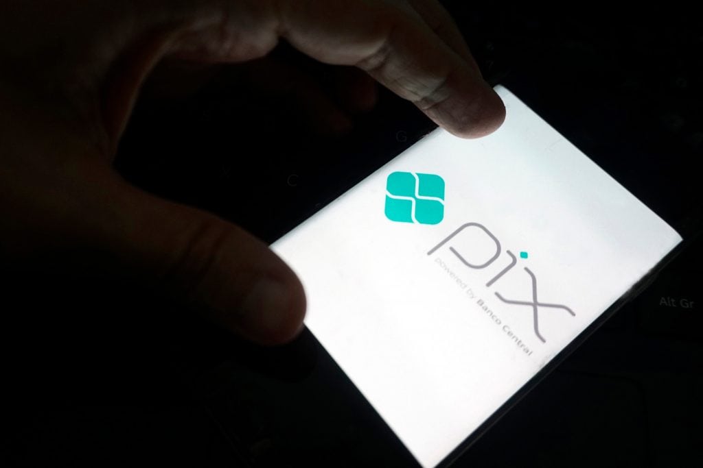 Logo do Pix na tela de um smartphone