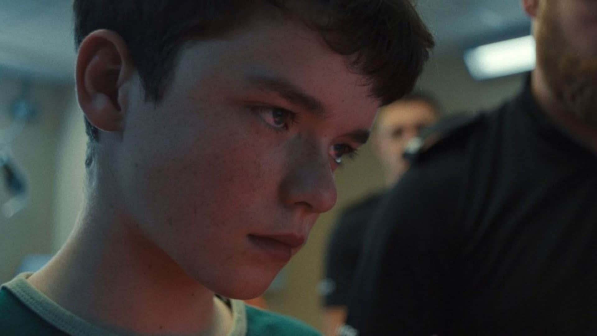 cena da série Adolescência da Netflix