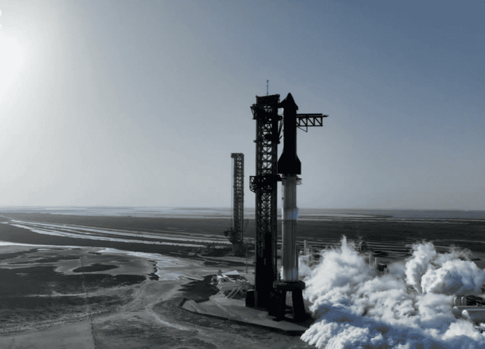 Starship, da SpaceX, em estação de lançamento