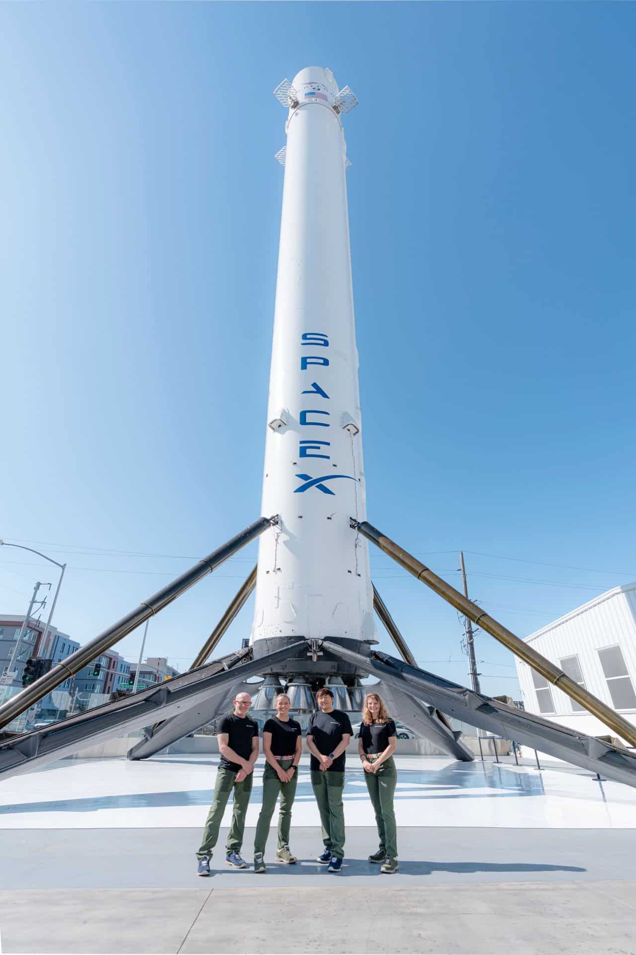 Fram2: missão será a primeira a levar astronautas para os polos