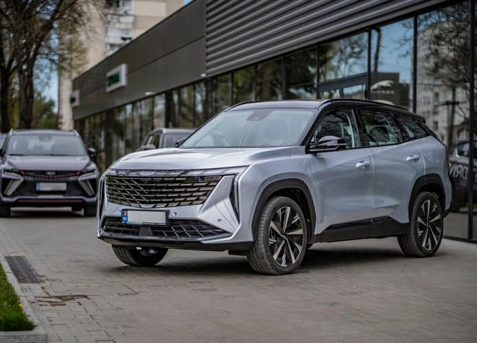 GEELY-3-695x500
