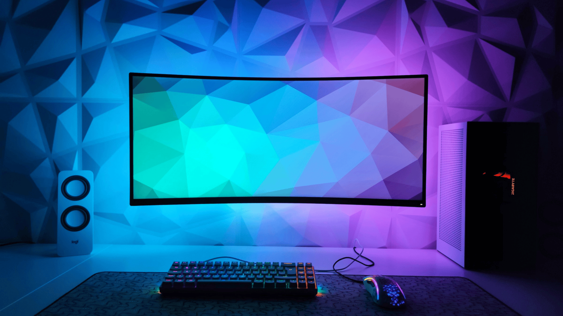 Monitor ultrawide em um set up gamer