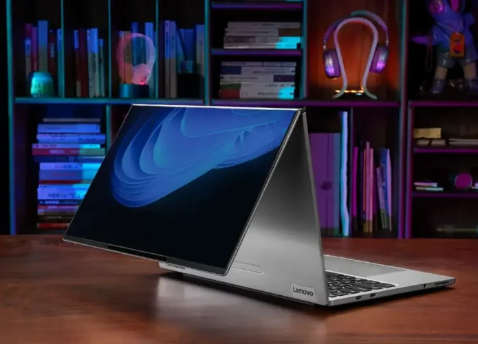Lenovo Thinkbook Flip de perfil e com a tela parcialmente dobrada