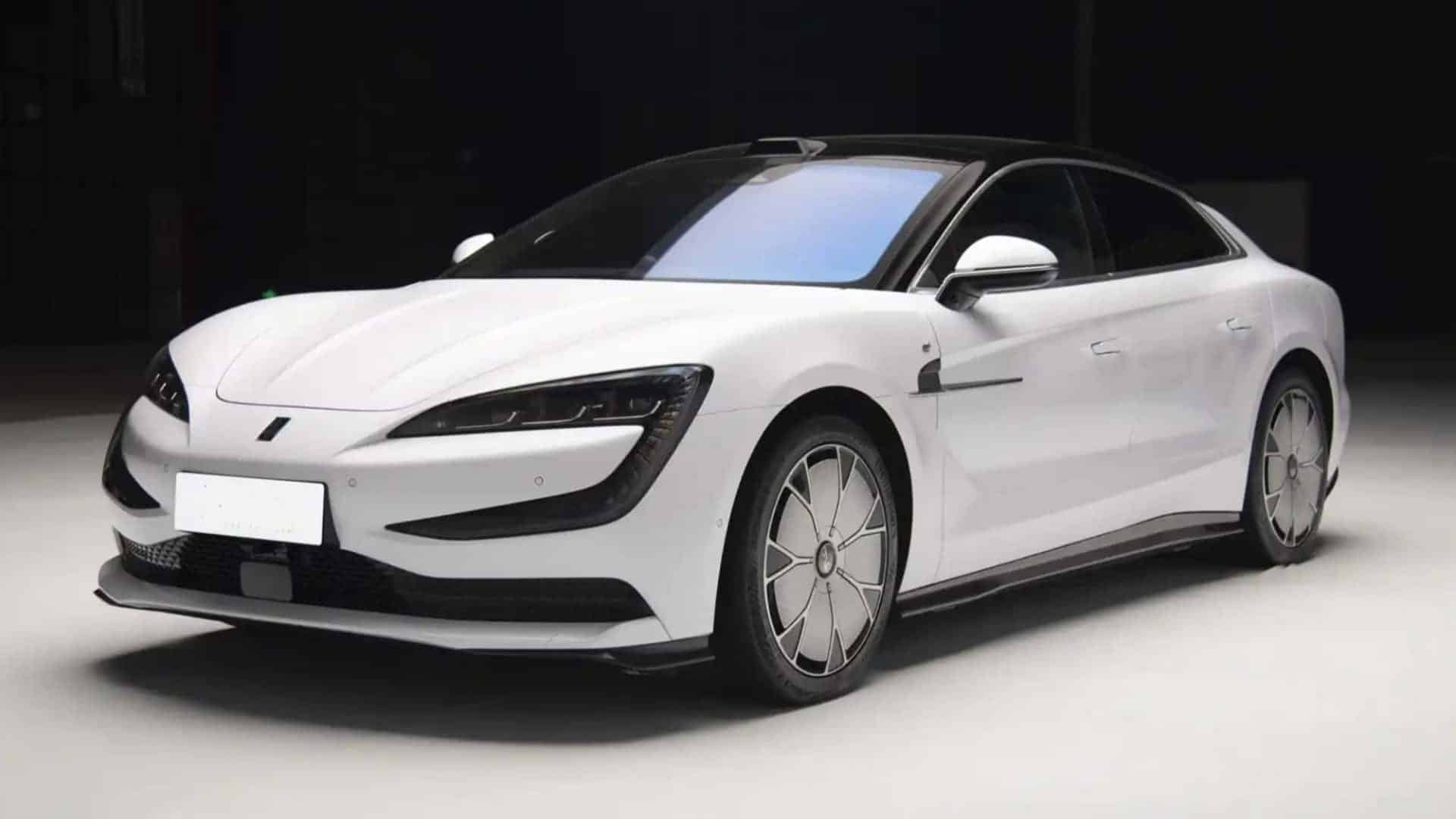 byd-yangwang-u7-with-disus-z-1-1920x1080