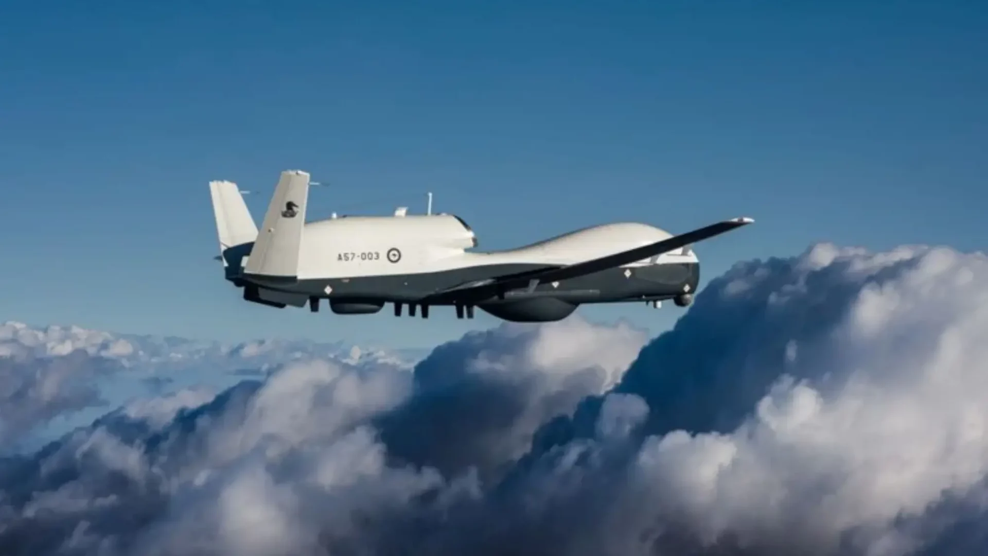 Drone militar MQ-4C Triton