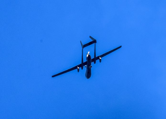 Drone militar israelense no ar