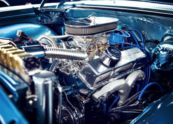 motor-de-carro-clssico-695x500
