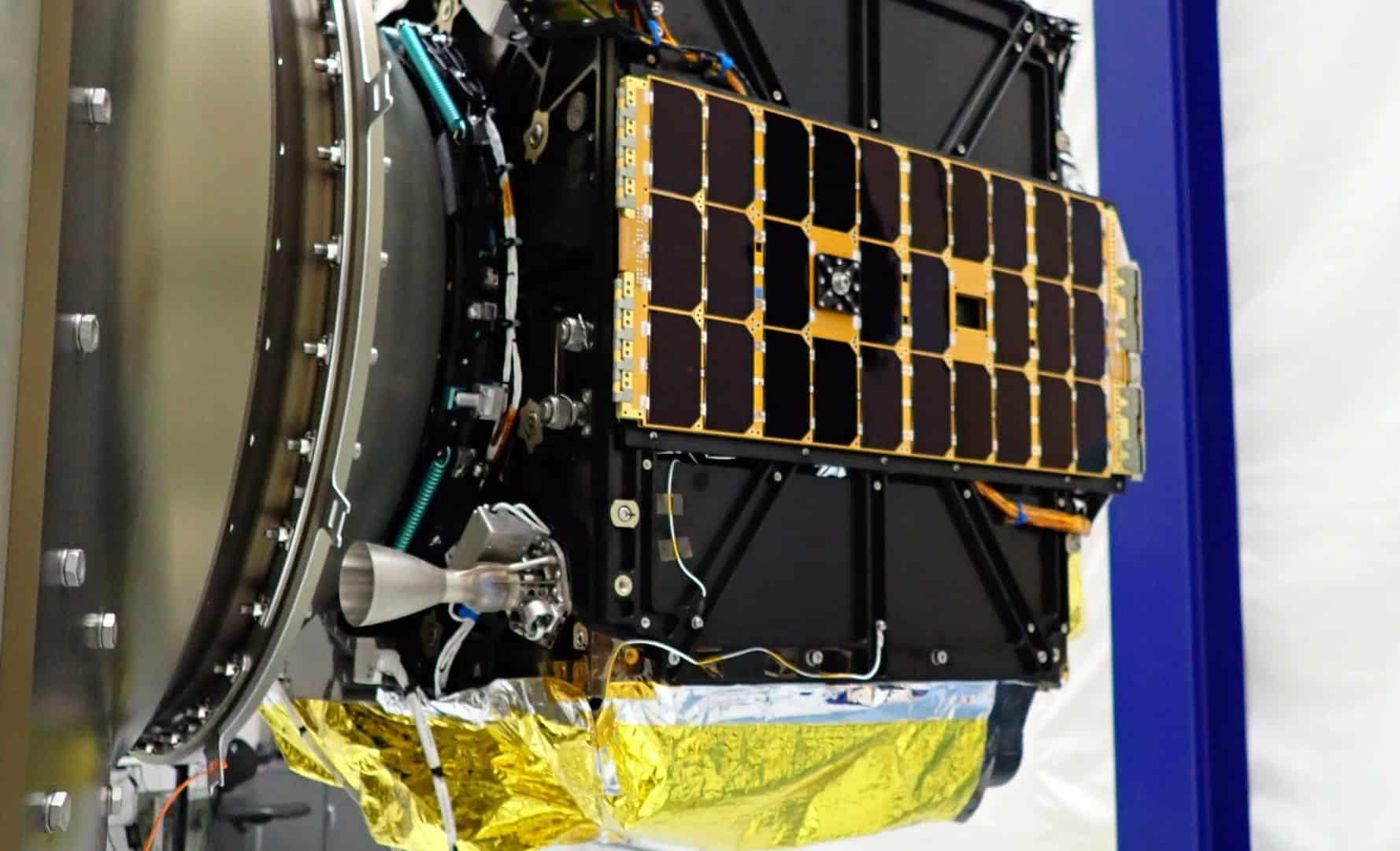 Sonda Odin quando ainda estava na Terra