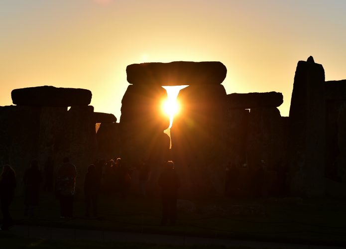 stonehenge-695x500