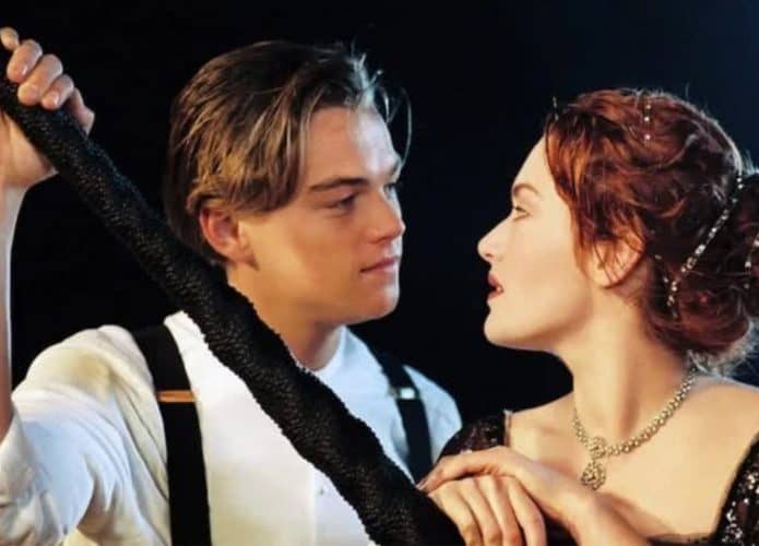 cena do filme Titanic com os protagonistas Jack e Rose