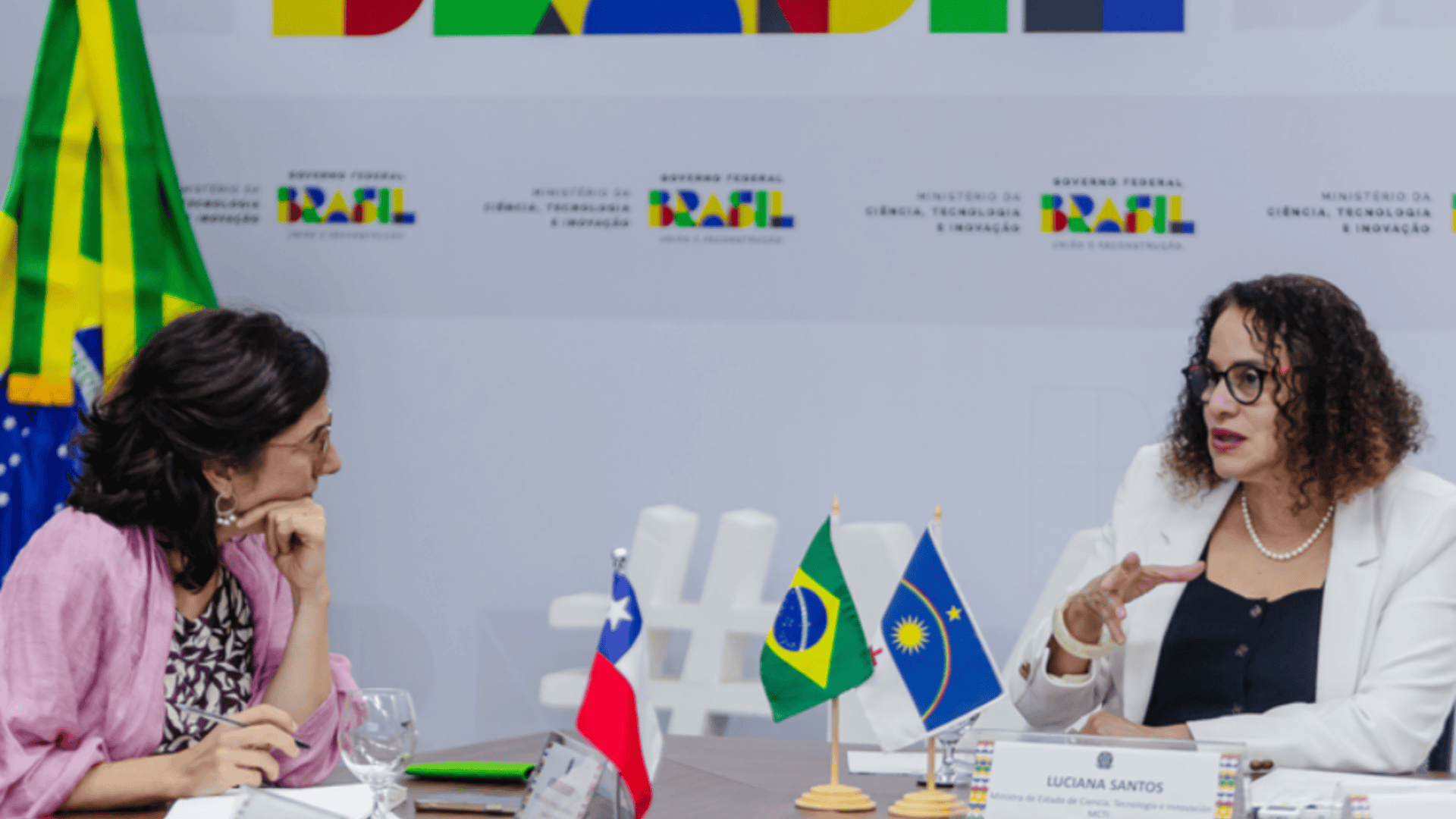 Encontro entre as ministras
