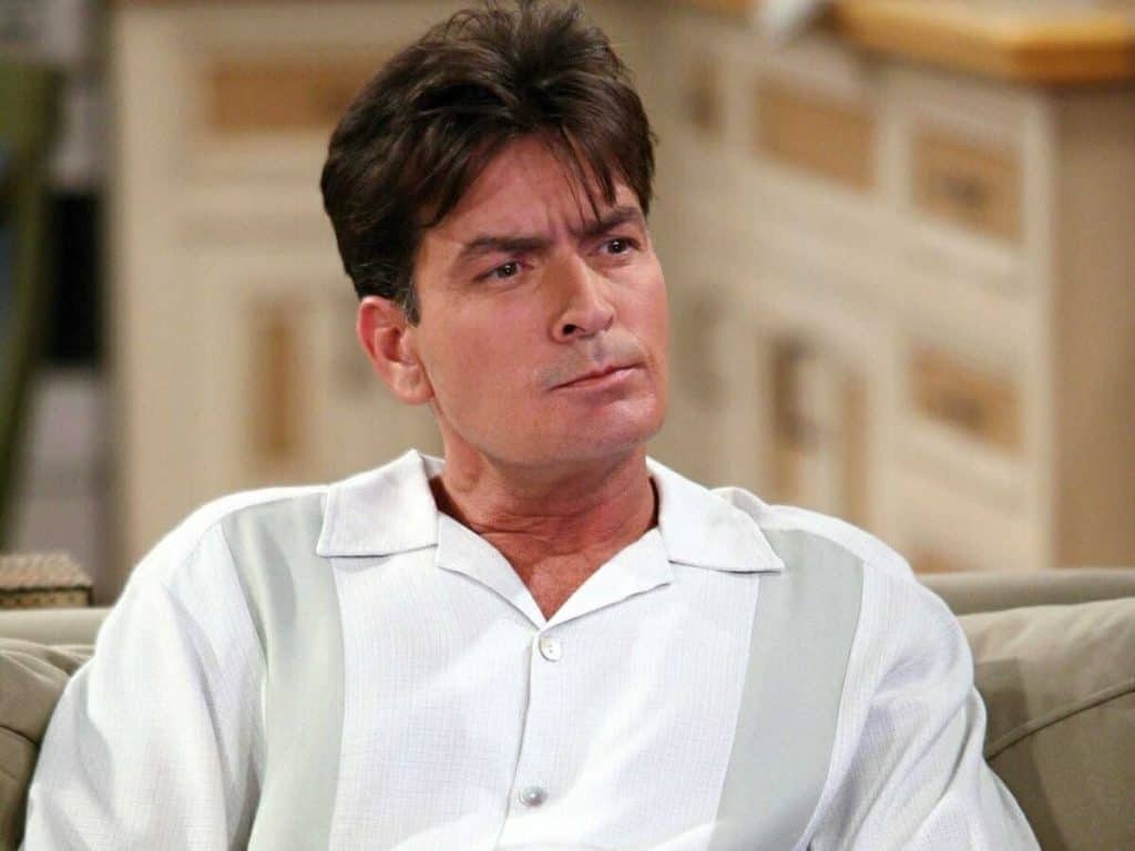 Charlie Sheen na série two and a half men