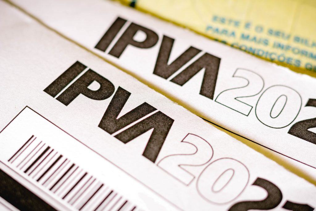 Talões escrito "IPVA"
