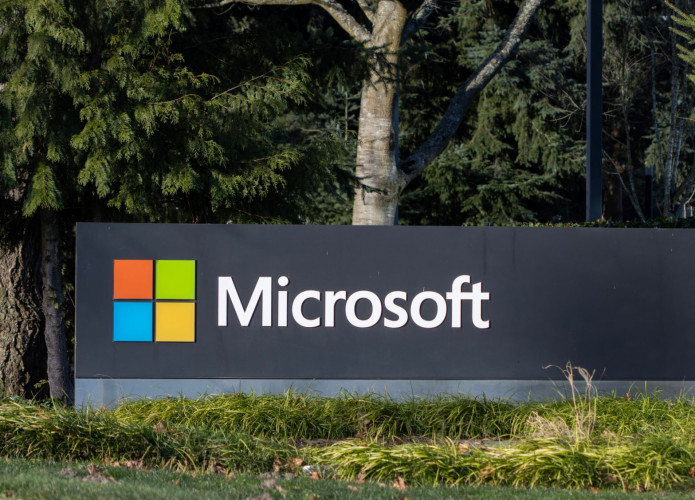 Placa com o logo da Microsoft