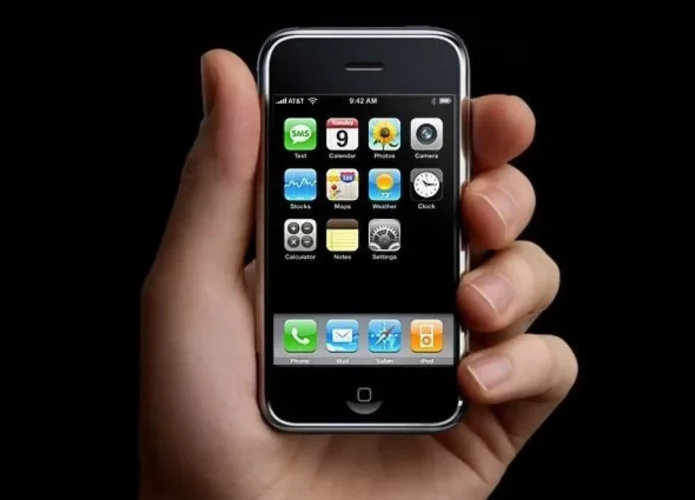 Pimeiro iPhone