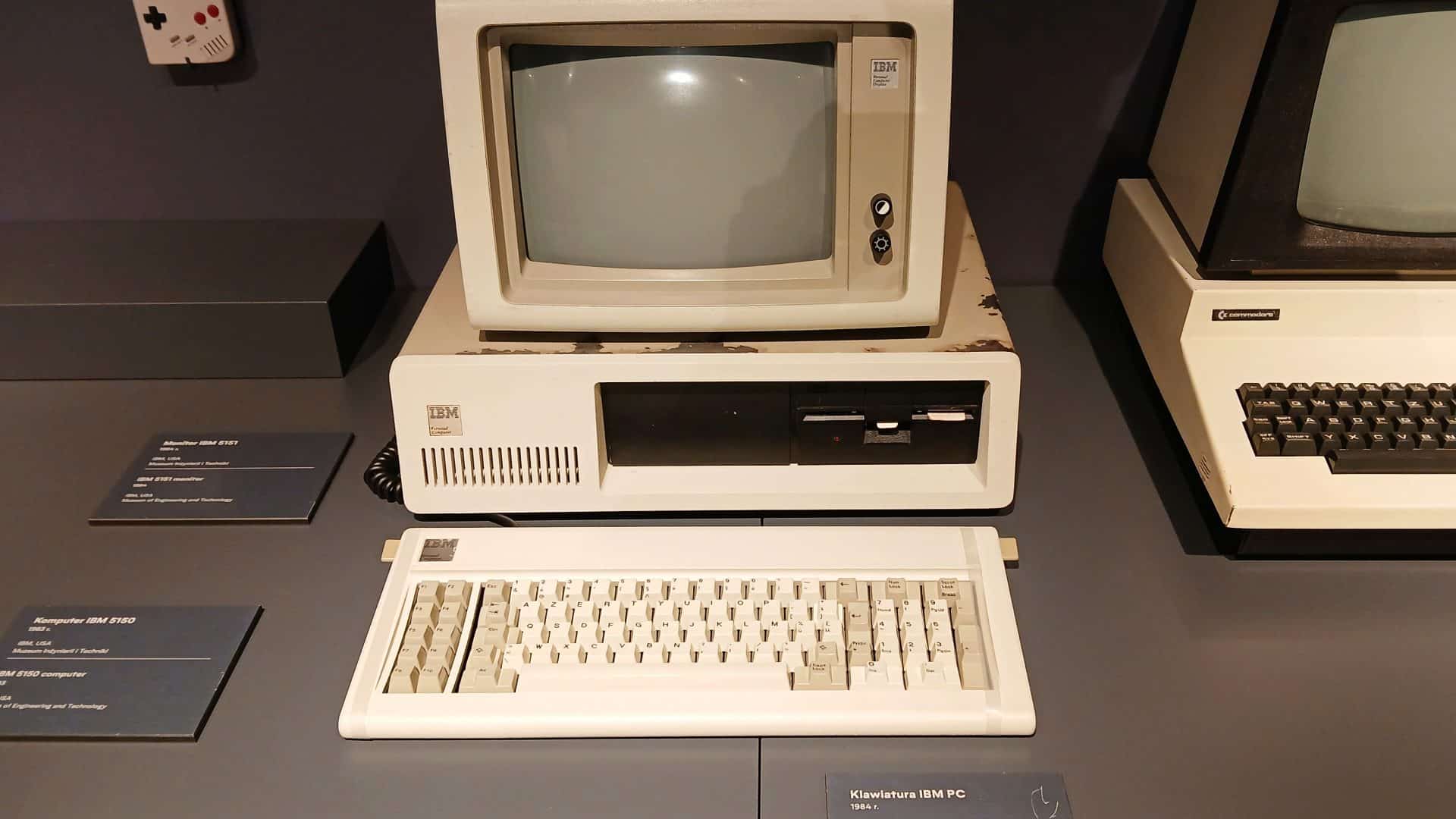 IBM PC 5150 PC lançado em 1981