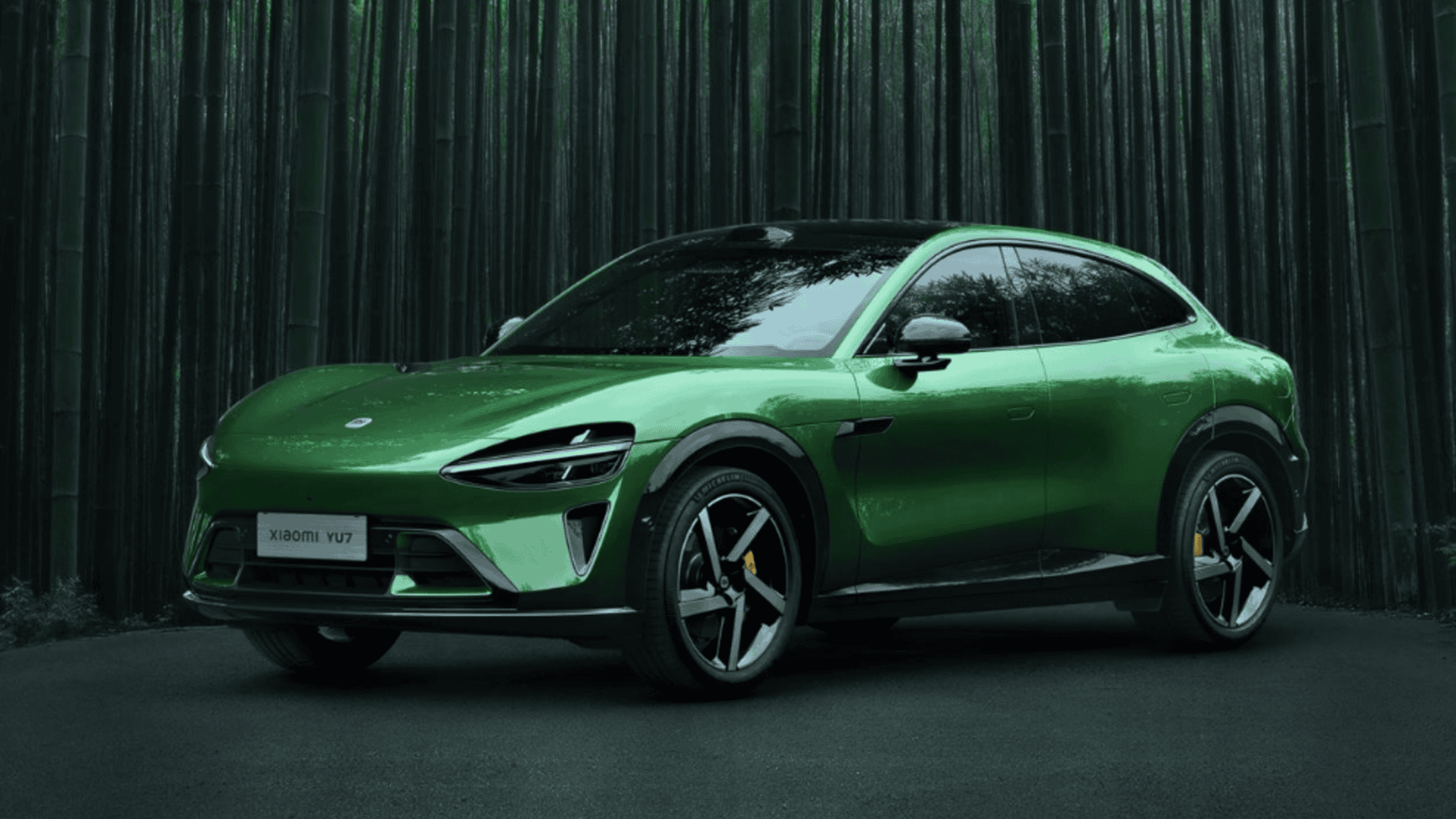 Xiaomi YU7 verde de pergil