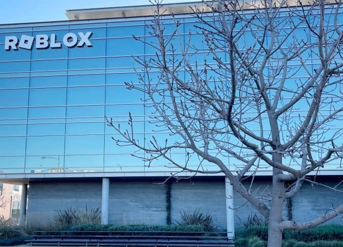 Fachada de prédio do Roblox