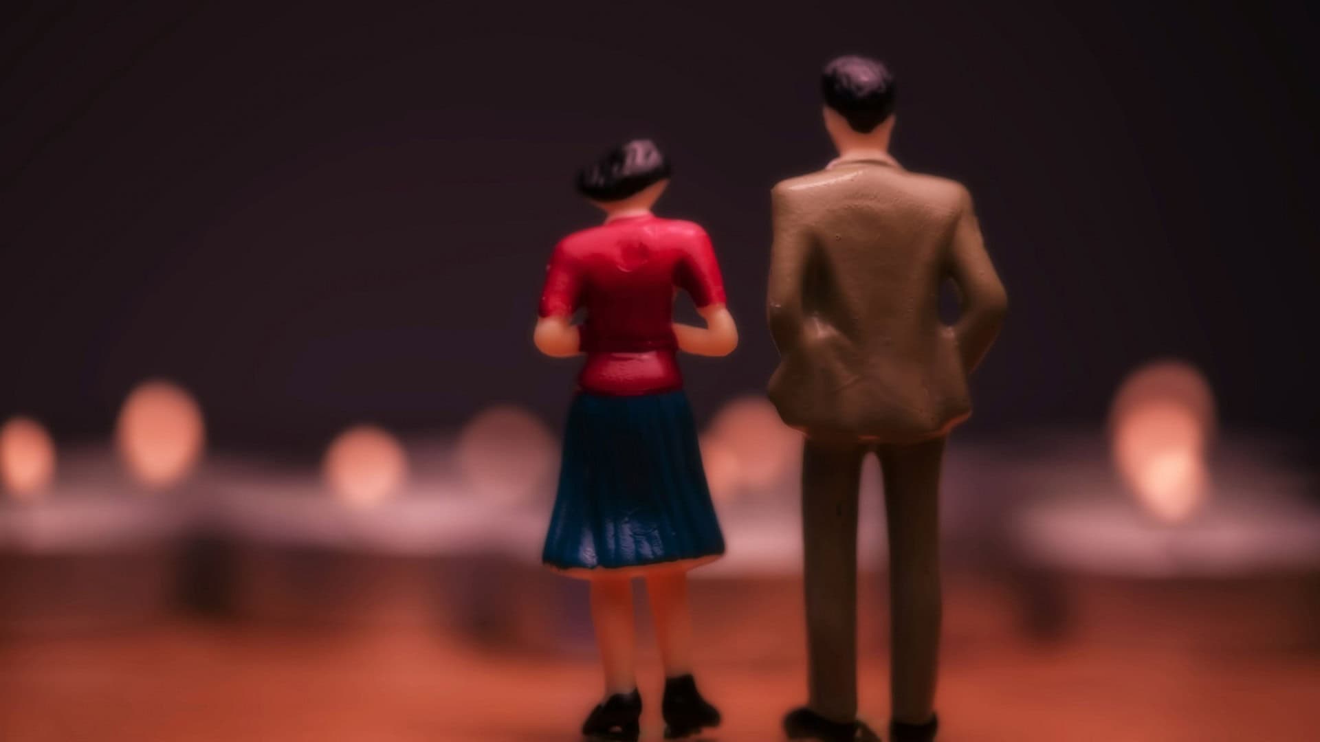 bonecos de um homem e uma mulher