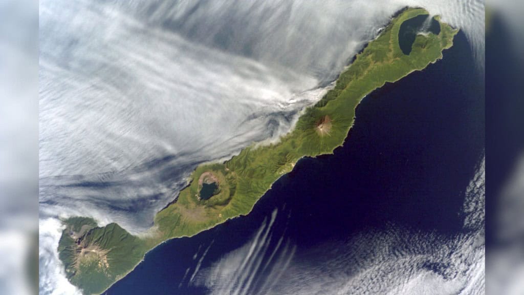 Imagem de satélite da ilha Simushir