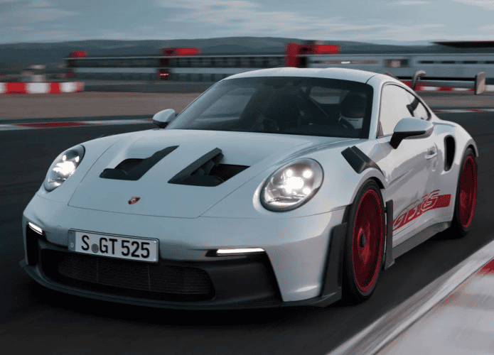 Mesmo modelo de Porsche adquirido pelo jogador