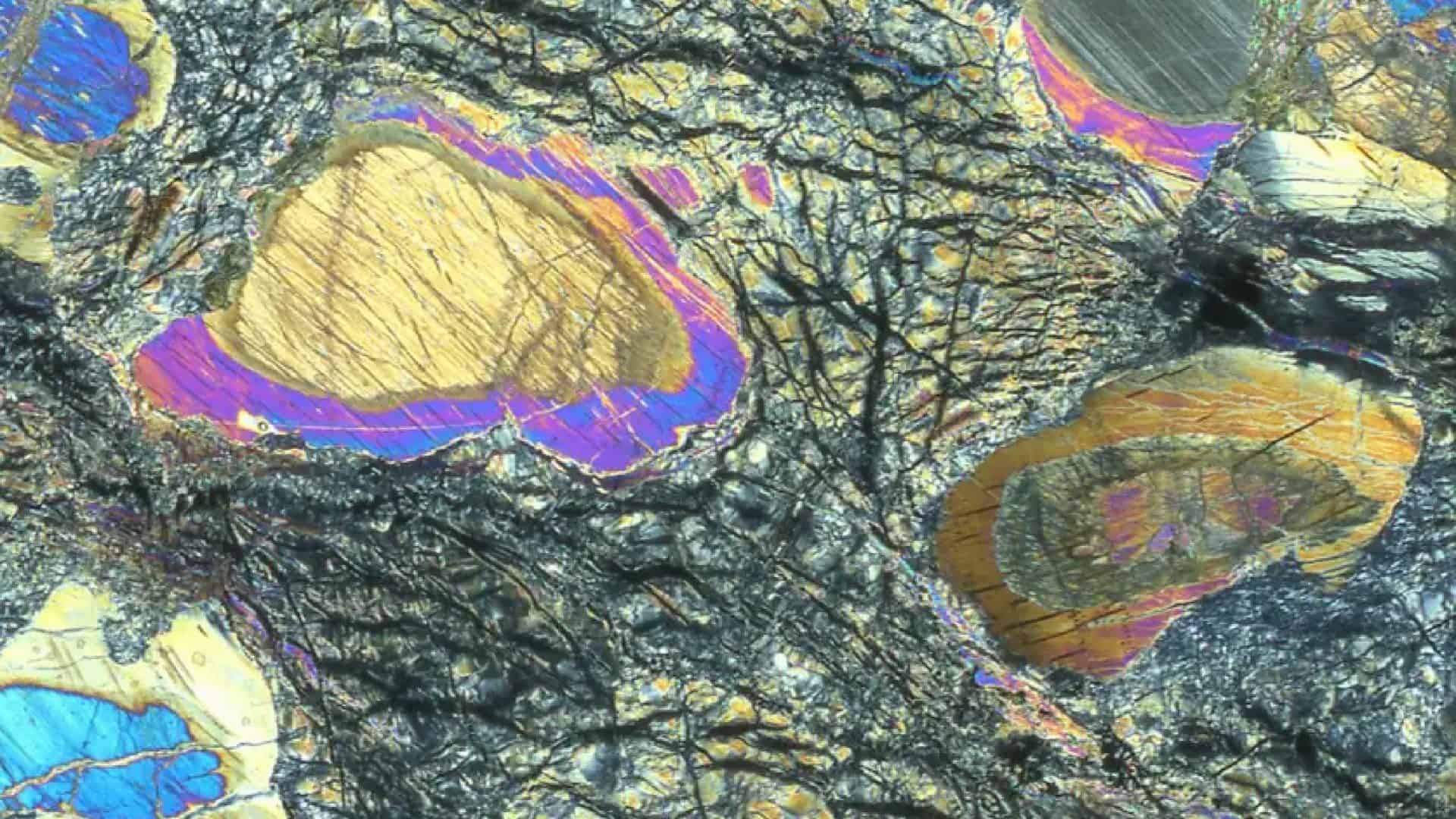 amostra-de-rocha-do-manto-da-terra-1920x1080