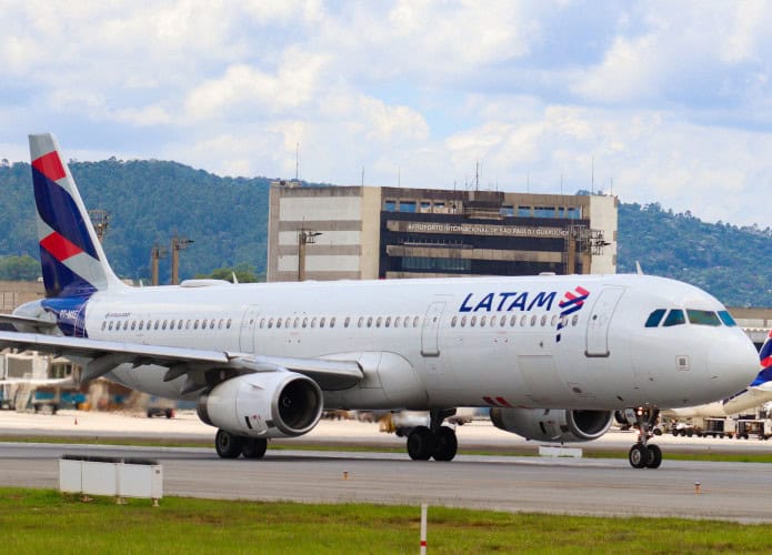 aviao-695x500