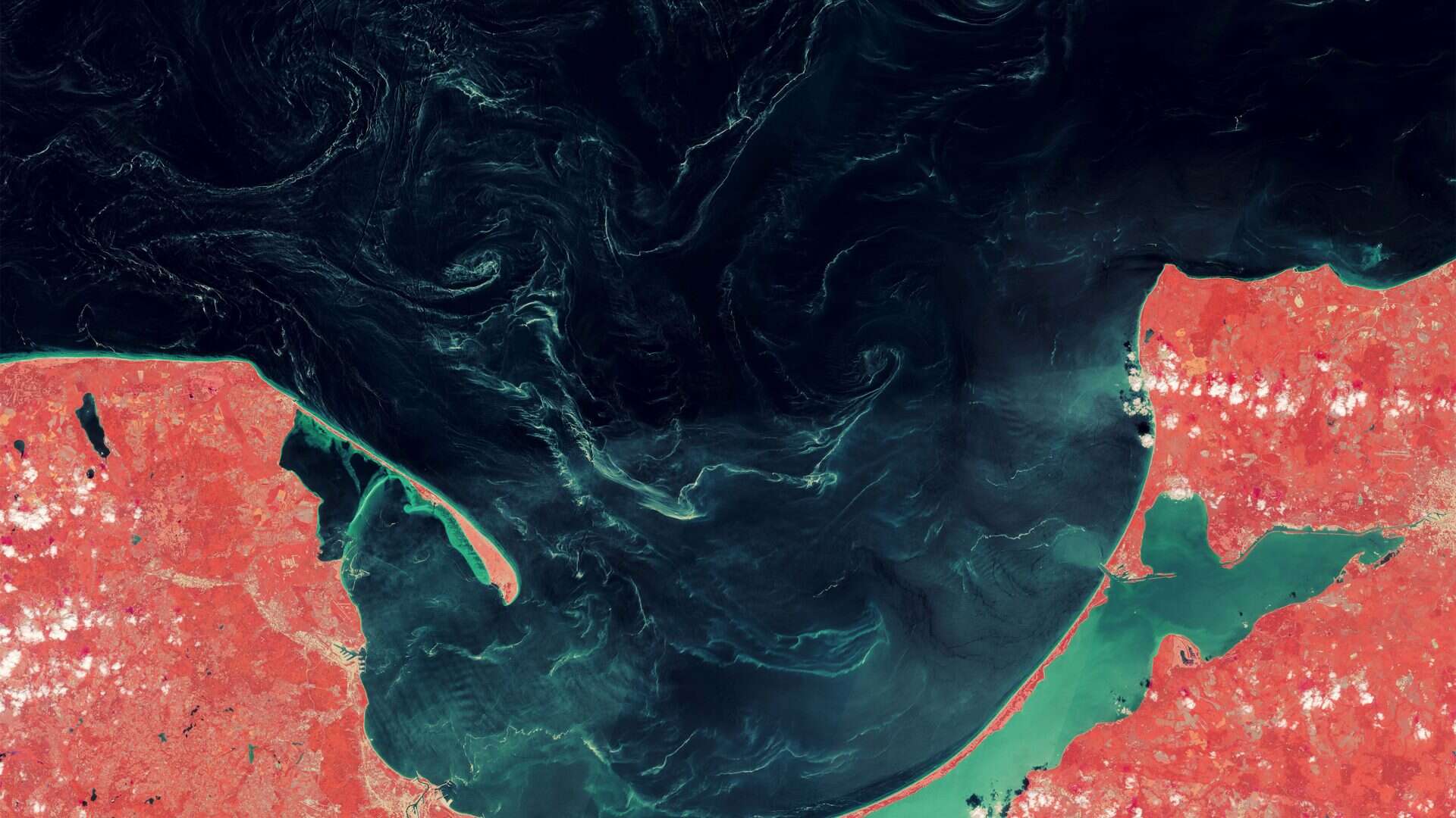 manchas-mar-bltico-1920x1080