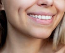 Cmera-Instantnea-Fujifilm-Instax-Mini-12-1-210x172