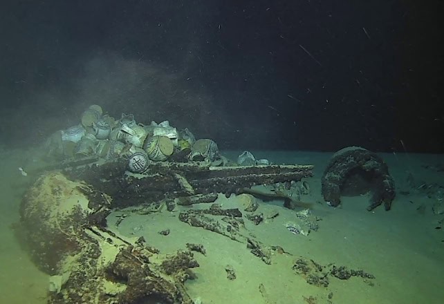 Navio afundado no sul da França