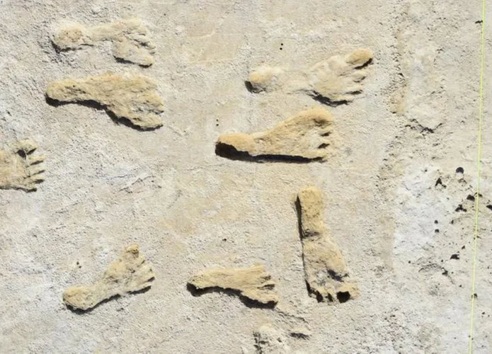 Pegadas mais antigas do mundo em White Sands, Novo México