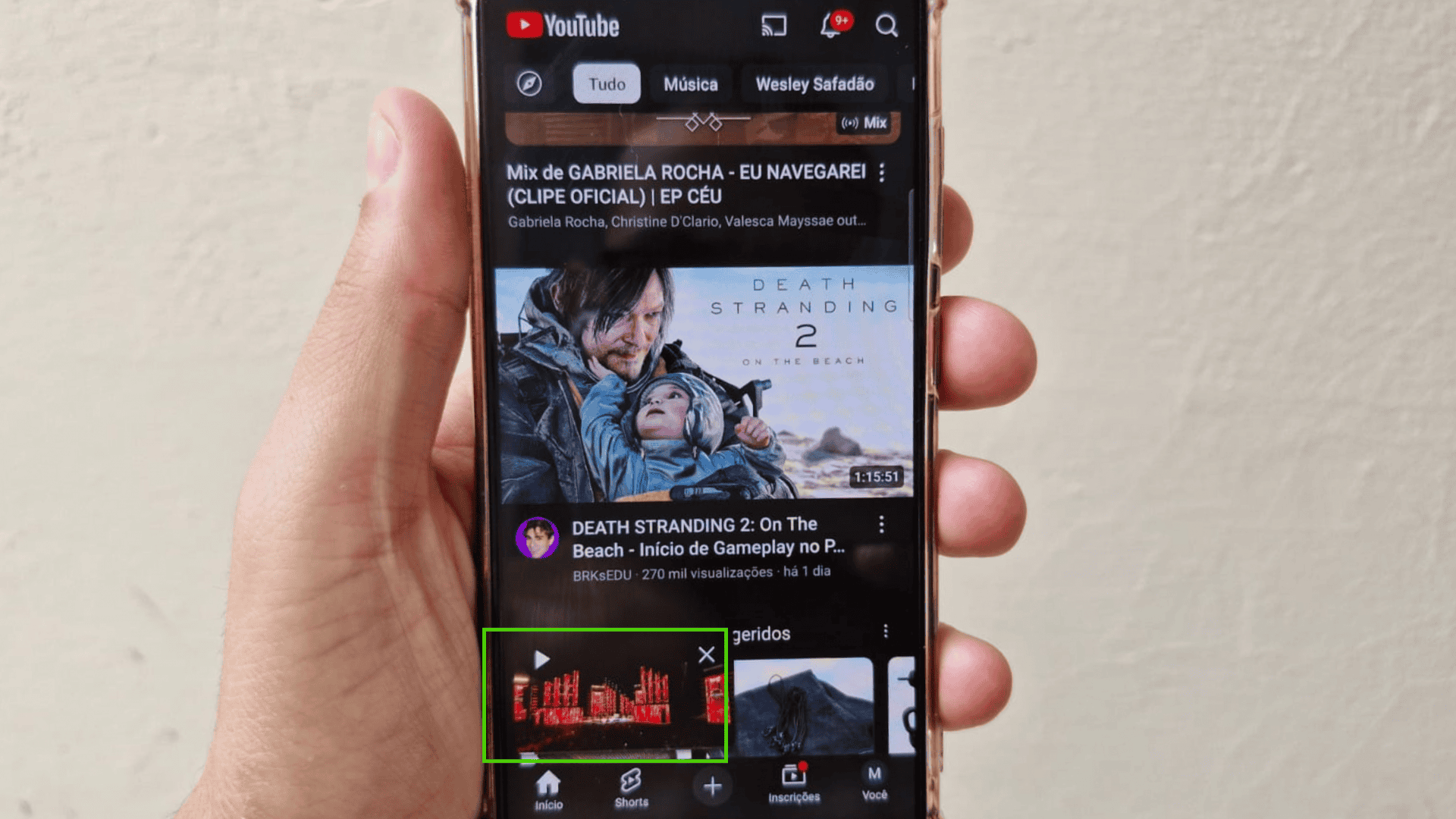 Foto ilustrativa do recurso Picture-in-Picture no YouTube