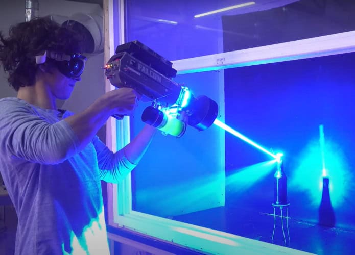 Youtuber Styropyro com super laser
