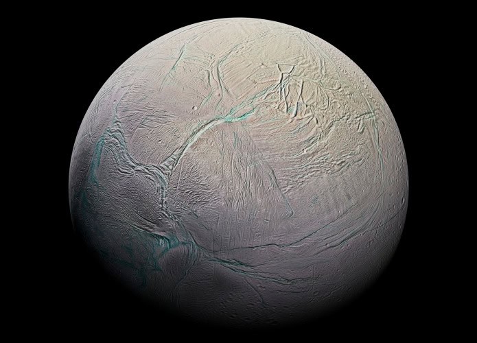 encelado-695x500