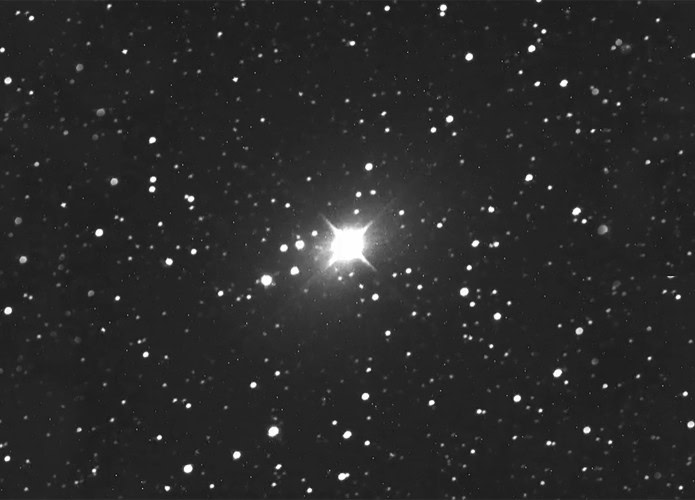 estrela-V462-Lupi-695x500