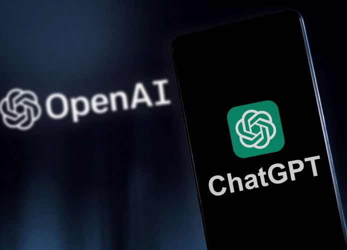 Logos de OpenAI e ChatGPT lado a lado
