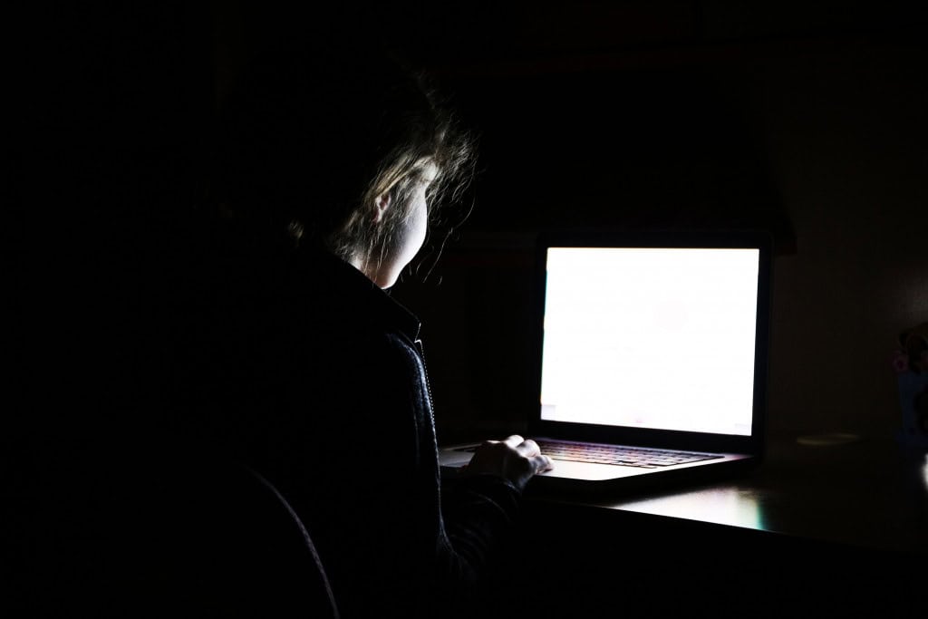 violência virtual contra mulheres