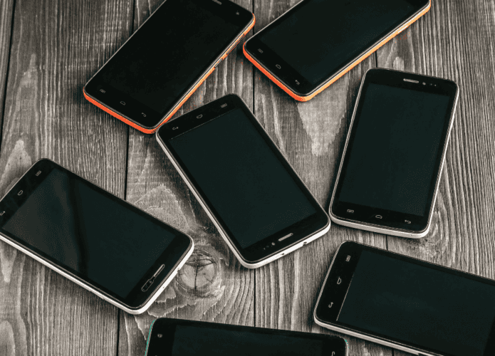smartphones-1-695x500.png