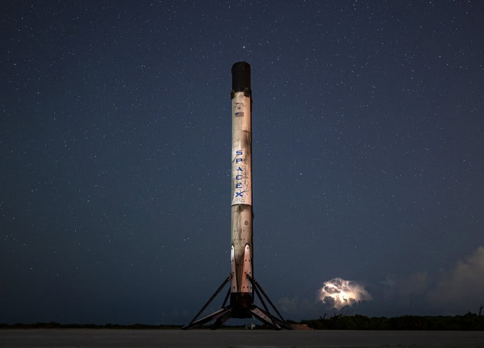 Foguete Falcon 9, da SpaceX, na ocasião do lançamento da missão Ax-4, da Axiom Space
